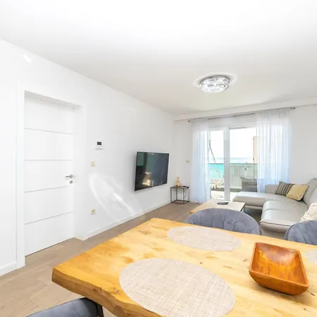 아파트 Luxury Sunny Side 마카르스카